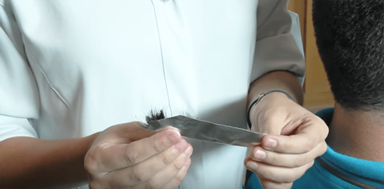 alt="coleta de cabelo"